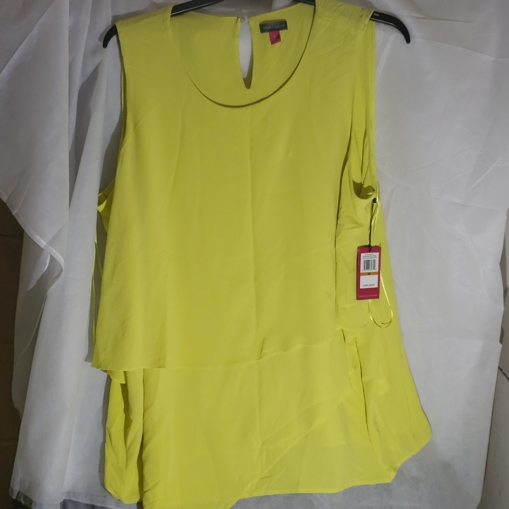 NWT Women Plus SizeVince Camuto  Sleeveless blouse